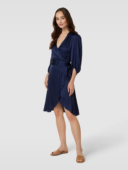 Soaked in Luxury Knielange jurk in wikkellook, model 'Eline' Marineblauw - 1
