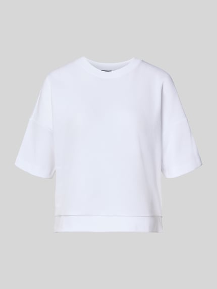 Produktfoto, weißes Boxy Fit T-Shirt Modell 'Tilina' von JOOP! aus Baumwoll-Mix mit Rundhalsausschnitt und glatter Textur vor grauem Hintergrund