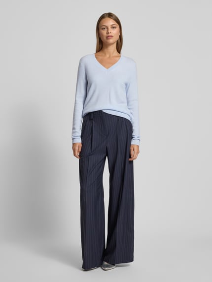 Christian Berg Woman Strickpullover mit V-Ausschnitt Hellblau 1