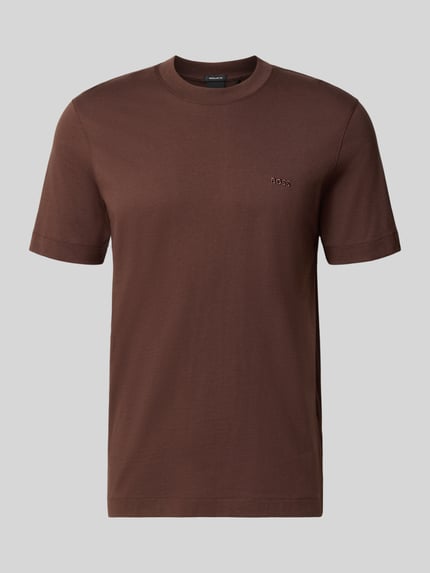 Produktfoto, t-shirt z okrągłym dekoltem od BOSS, jednokolorowy, krótki rękaw, zaokrąglone wykończenie, napis z logo, materiał: czysta bawełna