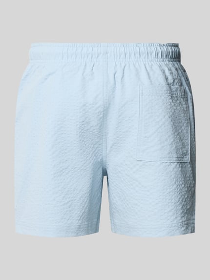 Produktfoto, hellblaue Badehose aus Seersucker mit elastischem Bund und Kordelzug, Modell 'MAUI OCEAN' von Jack & Jones, Regular-Fit.
