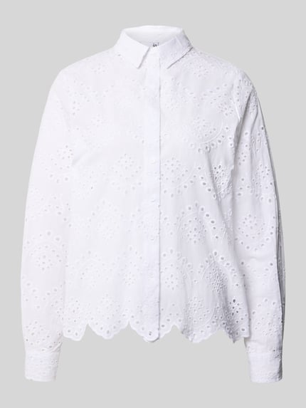 Produktfoto, Regular Fit Langarmbluse aus reiner Baumwolle Modell 'VILDE' von Pieces, witte blouse met lange mouwen, ajourwerk, overhemdkraag, golvende zoom, fijn twill, puur katoen