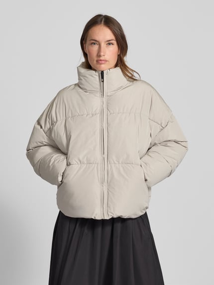 Jake*s Casual Jacke mit Stehkragen und Reißverschlusstaschen Stein 4
