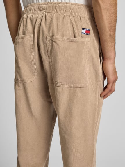 Tommy Jeans Spodnie sztruksowe o kroju tapered fit z czystej bawełny model ‘ISAAC’ Beżowy 3