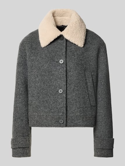 Produktfoto, Jacke mit Kentkragen und Eingrifftaschen von Style Icon Collection in Grau mit cremefarbenem Kragen, glatte Textur, Damenmode