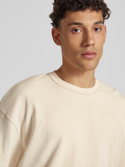 REVIEW Oversized T-Shirt mit geripptem Rundhalsausschnitt Ecru 3