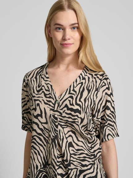 FREE/QUENT Slim fit blouseshirt met V-hals, model 'Larin' Beige - 3