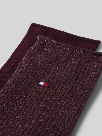 Produktfoto, Socken aus Baumwoll-Mix mit Logo-Stitching im 2er-Pack Modell 'WOMEN SOCK 2P LUREX RO' von Tommy Hilfiger, Damen Socken, bordeauxrot mit silbernen Glitzergarnen, gerippte Textur.
