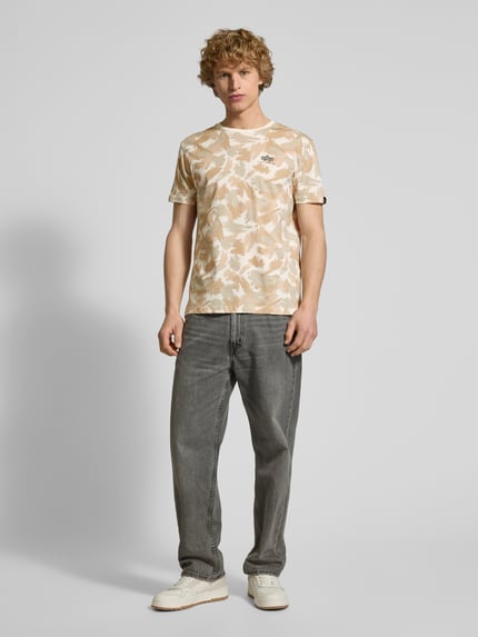Alpha Industries T-shirt z nadrukiem z logo Piaskowy 1