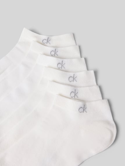 Produktfoto, białe skarpety z mieszanki bawełny, minimalistyczna faktura, zestaw 6 par Socken aus Baumwoll-Mix im 6er-Pack von CK Calvin Klein