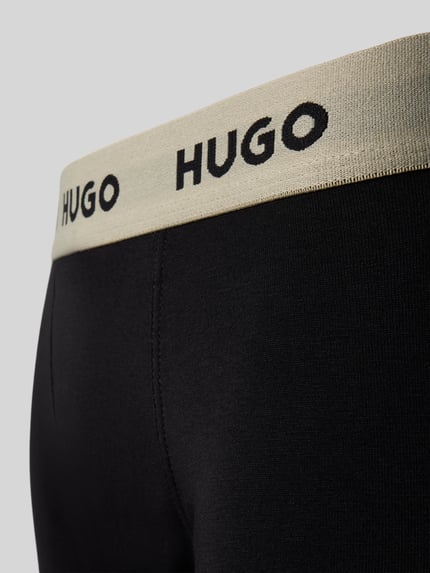 Produktfoto, schwarzer Pant & Trunk aus Baumwoll-Mix im 3er-Pack von HUGO mit kontrastfarbenem Bund, Herren Pant & Trunk von HUGO, Nahaufnahme Oberkörper