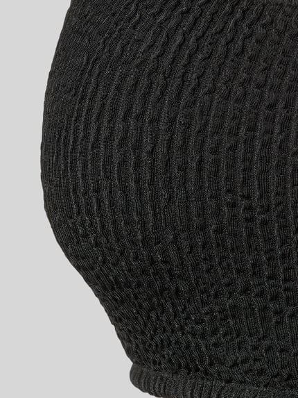 Neo Noir Bikini-Oberteil mit Strukturmuster Modell 'SKIN SAND' Black 2