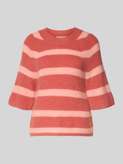 Produktfoto, gebreide pullover met brede roze en koraalrode strepen, materiaalmix met alpaca, recht model, 1/2-mouwen, ronde hals, model 'Milania Hope' van MSCH Copenhagen, dames