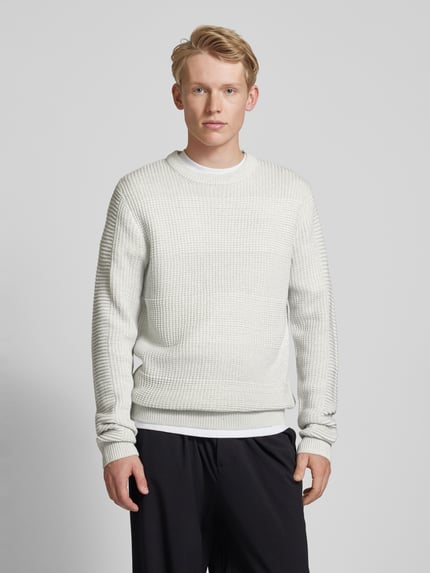 JACK & JONES Sweter z dzianiny z fakturowanym wzorem model ‘HUGO’ Jasnoszary 4