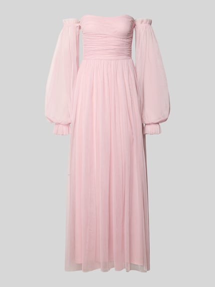 Produktfoto, Abendkleid in Midilänge mit Raffungen von LACE & BEADS in zartem Rosa, semitransparentes, langärmeliges Off-Shoulder-Design, taillierte Passform, blickdichter Unterrock, Materialien mit feiner, fließender Textur, Rückenlänge bei Größe S: 129 cm, Brustweite: 32 cm, Ärmellänge: 65 cm.