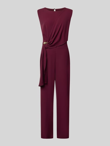 Productfoto, Regular Fit Jumpsuit met sierrand van Rinascimento, bordeaux, plooien, boothals, mouwloos design, lengte maat S: 152 cm, borstwijdte: 48 cm, binnenbeenlengte: 83 cm
