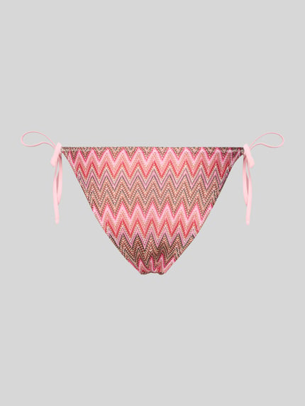 Productfoto, Bikini Slip met zijstrik model 'ADA' van Pieces, all-overprint in roze- en bruintinten, zachte textuur, dames bikini slip.