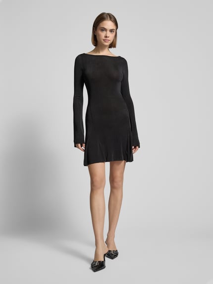 REVIEW Minikleid mit U-Boot-Ausschnitt Black 1