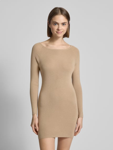REVIEW Minikleid mit U-Boot-Ausschnitt Taupe 4