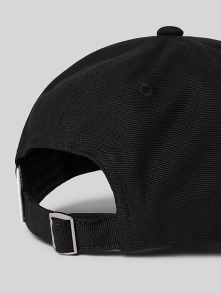 Productfoto, baseballpet model 'YENAAS' van Armedangels, look: effen, applicatie met gestikt logo, sluiting met trensje, puur biologisch katoen