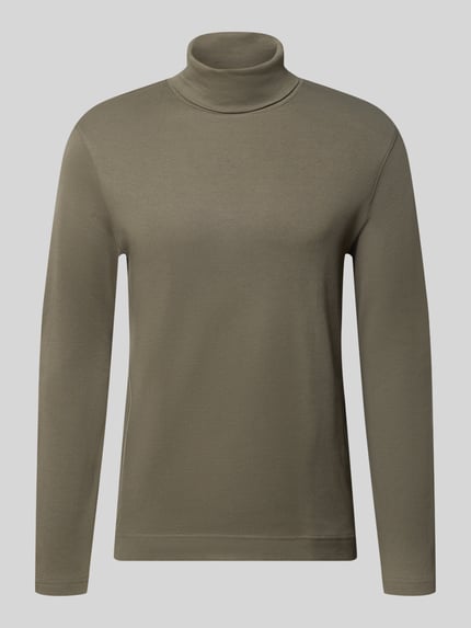Produktfoto, Regular Fit Longsleeve aus reiner Baumwolle mit Rollkragen von Christian Berg Men in Olivgrün, klare Linien, glatte Oberfläche, elastische Abschlüsse, Rückenlänge bei Größe M 70 cm
