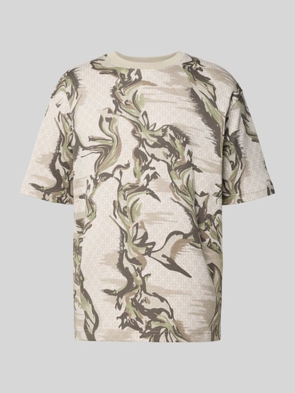 Productfoto, Regular Fit T-shirt uit puur katoen model 'TE-BARB' van BOSS Orange met all-over camouflagemotief, labelpatch, ronde hals, korte mouw, jersey materiaalverwerking