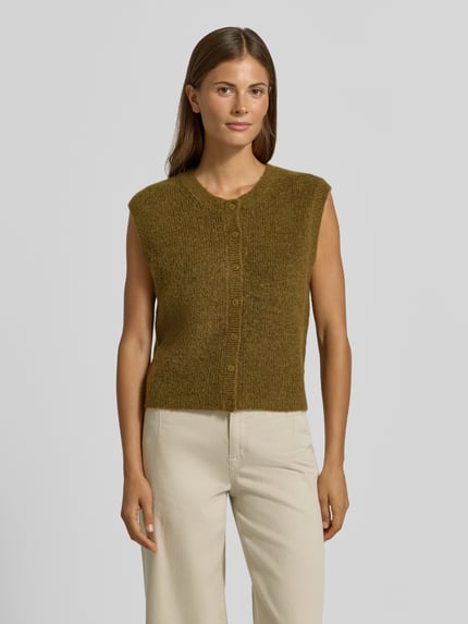 Vrouwenmodel draagt Regular fit bodywarmer van mix van wol en alpaca model 'LULU' van Selected, Dames, olijfgroen, Ganzichaam van voren.