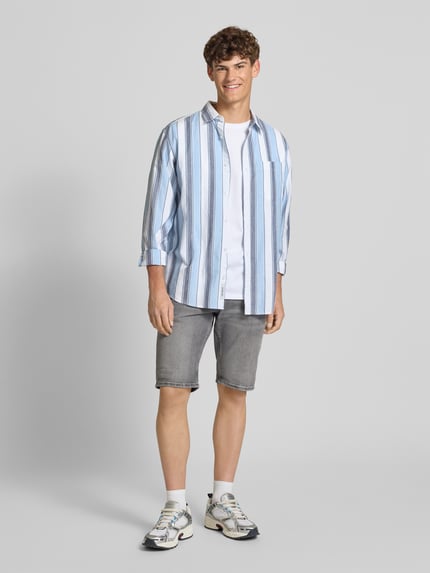 Tommy Jeans Szorty jeansowe o kroju slim fit z mieszanki bawełny model ‘RONNIE’ Czarny 1