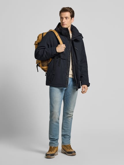 camel active Parka o kroju regular fit z kieszeniami zapinanymi na zamek błyskawiczny model 'TEXXXACTIVE' Granatowy 1