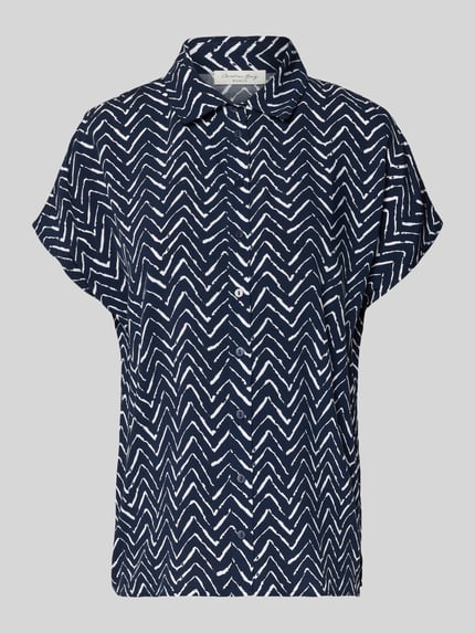 Produktfoto, Relaxed Fit Bluse aus Viskose im Allover-Look von Christian Berg Woman, granatowy z białym wzorem w zygzaki, kołnierzyk koszulowy, czysta wiskoza, długość tyłu w rozmiarze 36: 63 cm