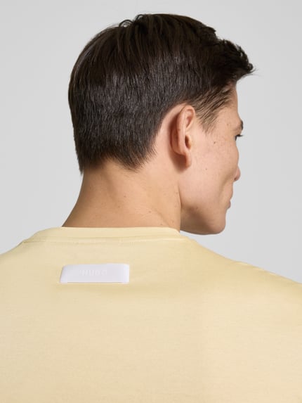 HUGO T-shirt z okrągłym dekoltem model ‘Dimerstee’ Beżowy 3