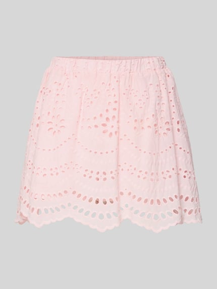 Produktfoto, Mini-Skort uit puur katoen model 'NALA-LALISA' van Only, effen kleuren, uitlopend, minilengte, ajourpatroon, elastische boord, geschulpte zoom, materiaalverwerking: ajourpatroon.