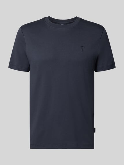 Produktfoto, Modern Fit T-Shirt aus reiner Baumwolle Modell 'Priamo' von JOOP! COLLECTION in Dunkelblau, glatte Struktur auf grauem Hintergrund.