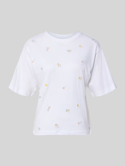 Produktfoto, T-Shirt mit 1/2-Arm von Jake*s Casual in Weiß mit bunten kleinen Blumen, reine Baumwolle, lockerer Schnitt, Rundhals.