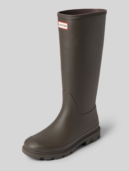 Produktfoto, Stiefel mit Logo-Detail von Hunter, kolor ciemnobrązowy, zaokrąglony czubek, gładka imitacja, profilowana podeszwa, wysokość obcasa 3 cm, wysokość cholewki 37 cm, szerokość cholewki 16 cm