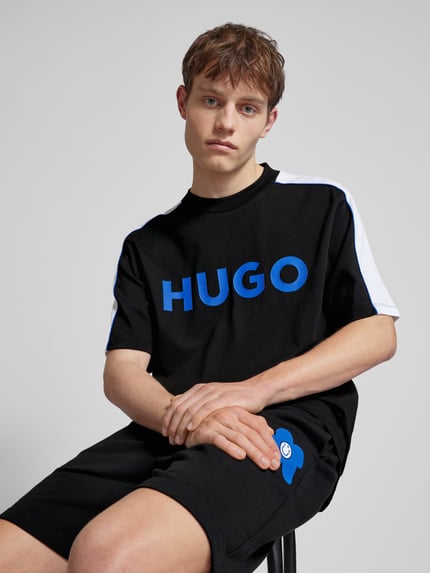 HUGO Blue NOWOŚĆ w P&C*: T-shirt z nadrukiem z logo Czarny 3