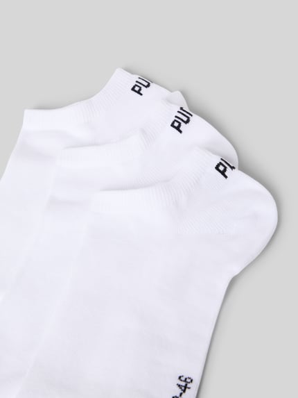Produktfoto, Sneakersocken mit Logo im 3er-Pack von PUMA für Herren in Weiß, aus Baumwoll-Mix mit Stretch-Anteil, körpernahe Passform