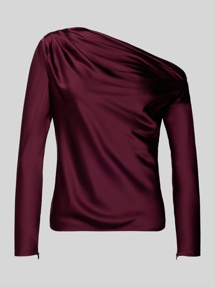 Produktfoto, Regular Fit Bluse im One-Shoulder-Look Modell 'HASBRIN' von Lauren Ralph Lauren aus bordeauxrotem Satin, glatte Oberfläche. Damen Bluse, Rückenlänge bei Größe S 52 cm, Ärmellänge 63 cm.
