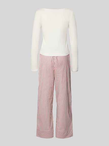 Vrouwenmodel draagt Regular Fit Pyjama uit katoenmix van TOMMY HILFIGER, effen top, gestreepte broek, met kanten detail, tweedelig, Ganzkörperansicht Rückansicht.