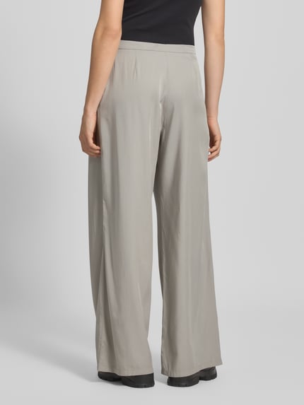 REVIEW Broek van een mix van viscose en lyocell met wijde pijpen Lichtgrijs - 5