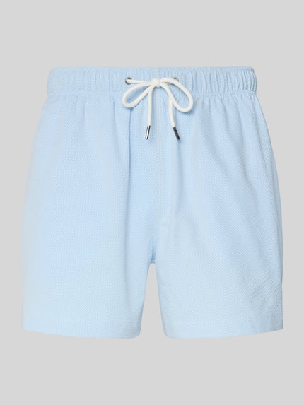Produktfoto, Badehose mit elastischem Bund und Gesäßtasche von MCNEAL, jasnoniebieski, krój regular fit, kieszonka z tyłu, sznurek w pasie