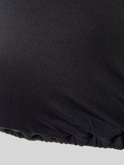 Produktfoto, schwarzes Damen Bikini-Oberteil mit Logo-Detail Modell 'Rem' von Guess, Elastischer-Material-Mix, Strasssteinbesatz, feine Struktur.