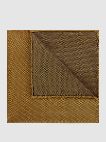 Produktfoto, Einstecktuch aus reiner Seide von Blick in goudbruine kleur met fijn structuurpatroon, vierkant ontwerp, 30 x 30 cm.