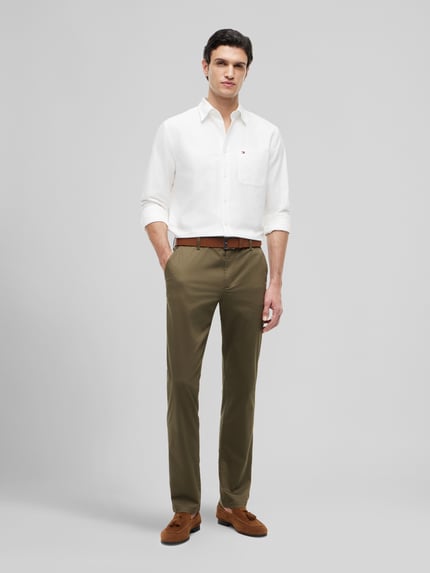 Tommy Hilfiger Chinosy o prostym kroju z mieszanki bawełny model 'DENTON' Khaki 1