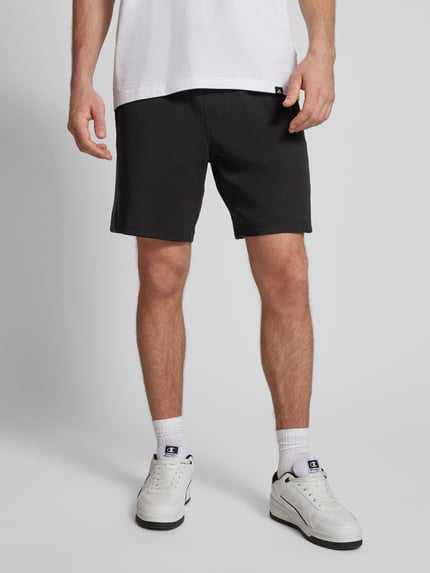 Calvin Klein Jeans Regular Fit Shorts mit angedeutetem Eingriff Black 4