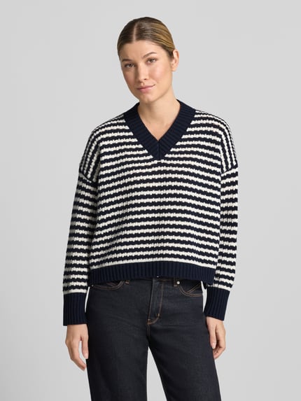 Weekend Max Mara Sweter o luźnym kroju z czystej żywej wełny model 'SPIGA' Ciemnoniebieski 4
