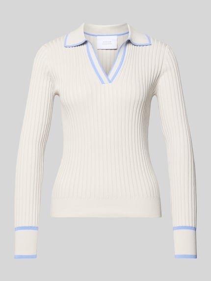 Productfoto, Geripptes Longsleeve mit V-Ausschnitt - curated by Tinvcb van SIC, pure katoen, slim fit, resortkraag, ribboorden, dames breipullover, crèmekleur met lichtblauwe accenten