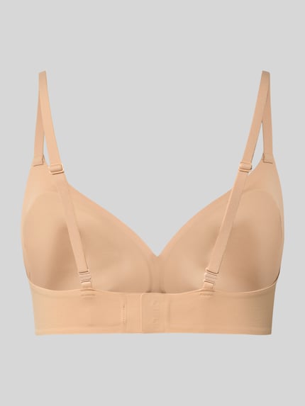 Productfoto, Triangel-bh met verstelbare bandjes model 'Simply Better' van Mey, huidkleur, gladde stof, nauwsluitende pasvorm, haaksluiting