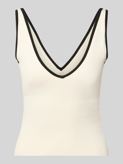 Produktfoto, Slim Fit Top mit V-Ausschnitt von aim'n in Creme mit schwarzen Kanten, elastischer Material-Mix, Logo-Detail, Rückenlänge 26 cm