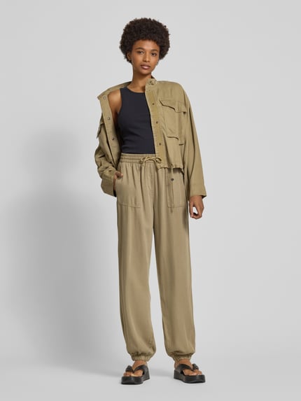 ONLY Spodnie o luźnym kroju z elastycznym pasem model ‘KENYA’ Khaki 1